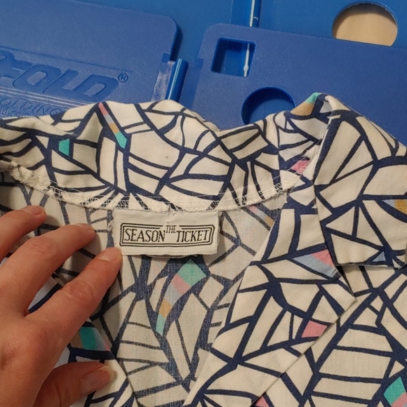 Vintage Button Down Top - Picture 2 of 6